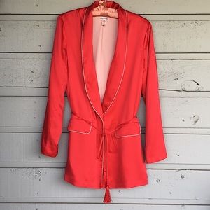 NWOT VS CLASSIC SATIN ROBE/LOUNGING JACKET/LIPSTICK RED/LINED BELTED W/TASSELS
